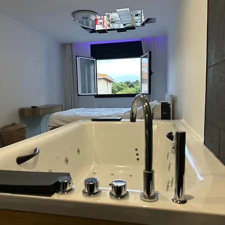 Compartilhado Sendo E Jacuzzi Privada *